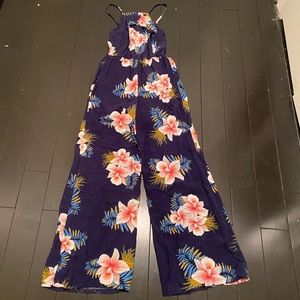 Floral jumpsuit size XS